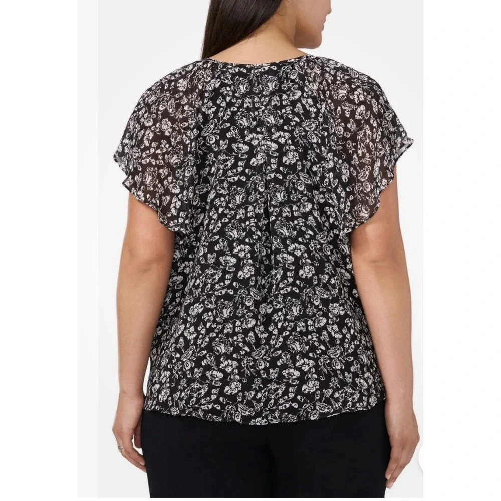 HALOGEN, Plus 3X, Black White‎ Flutter Sleeve Split Neck Top Floral Blouse, NWT - Picture 2 of 14